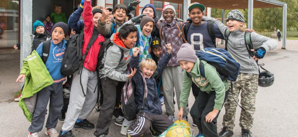 children infront of school